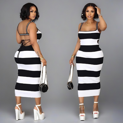 Sukienka w czarno-białe paski